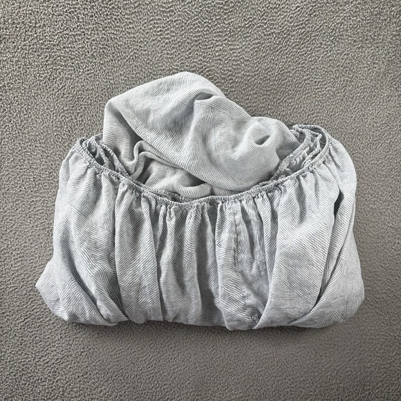 Matouk Burnett Cal King Fitted Sheet 100% Linen Striped Grey Blue Luxury - Picture 1 of 6